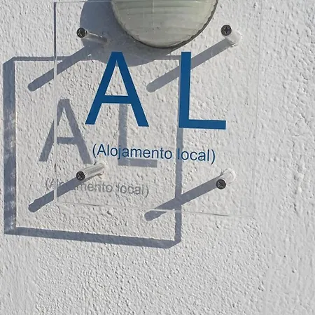 Flamingo's Bay Pensión Corroios